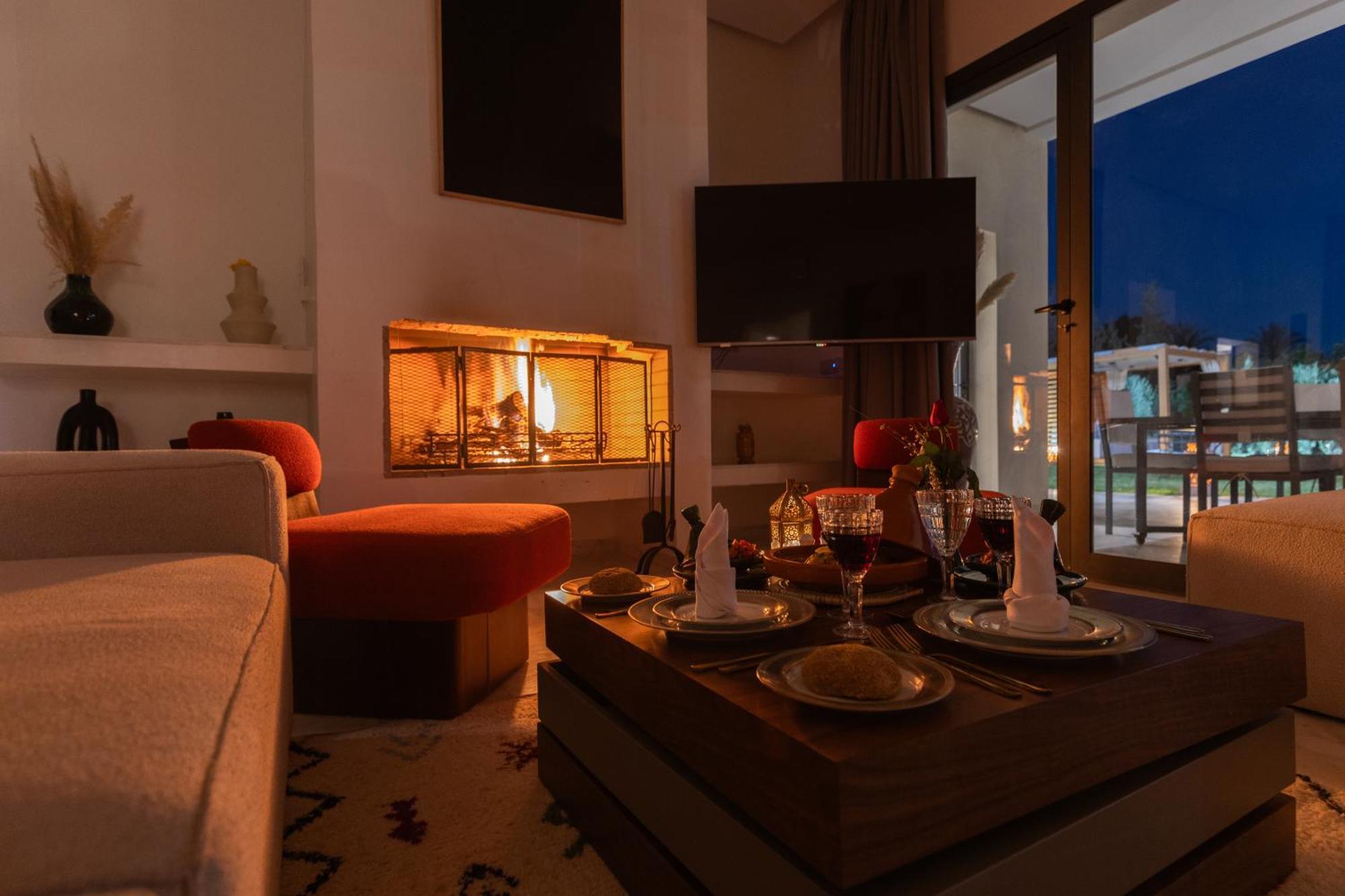Les Roses By La Siredrah Hotell Ait Bou Zguia Exteriör bild