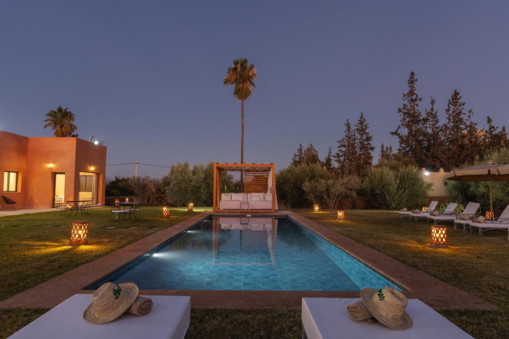 Les Roses By La Siredrah Hotell Ait Bou Zguia Exteriör bild