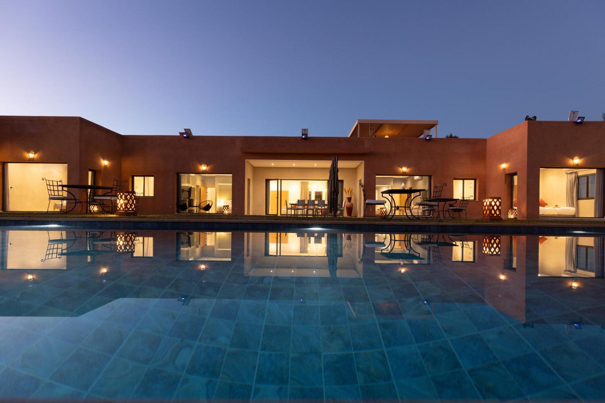 Les Roses By La Siredrah Hotell Ait Bou Zguia Exteriör bild
